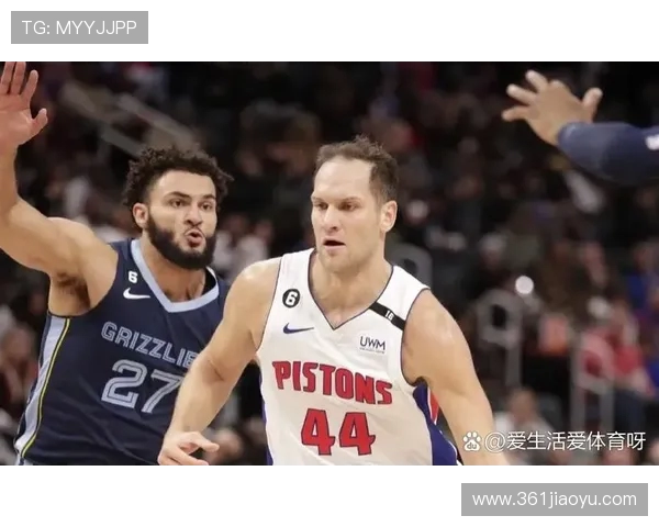 广州篮球队节奏之争引发热议球迷观点各异引发广泛讨论